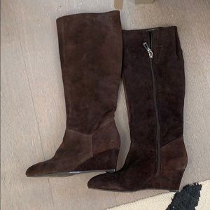 Nwot Marc Fisher suede wedge boots